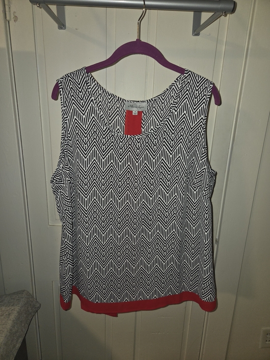 Meera Lane Tops - Women’s Black & White Chevron Sleeveless Tank with Red Trim
